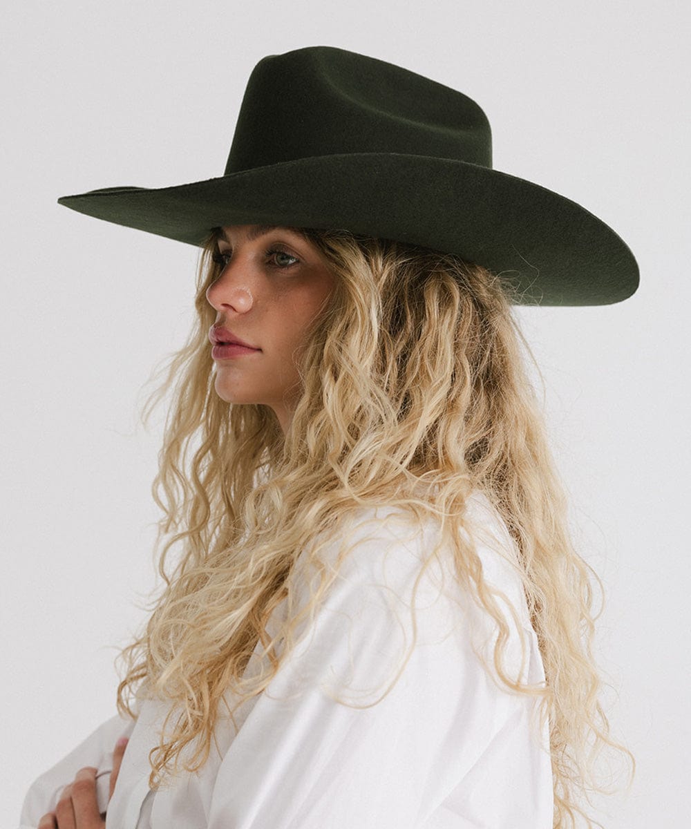 Teddy Cattleman Cowboy Hat in classic felt with wide brim and traditional western crown