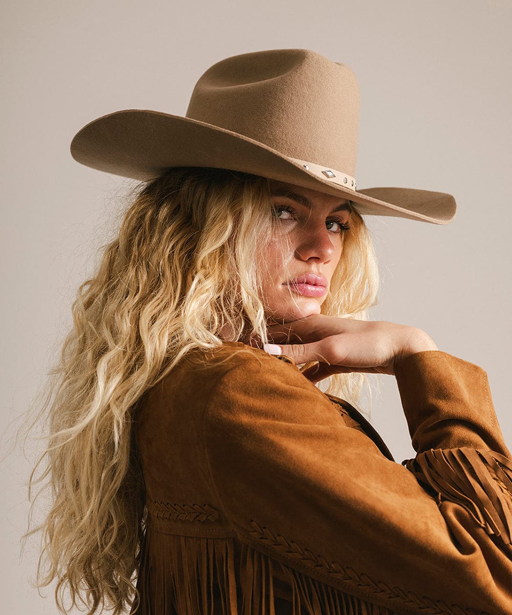 Teddy Cattleman Cowboy Hat made of high-quality felt with classic western cattleman crown and wide brim for sun protection and style