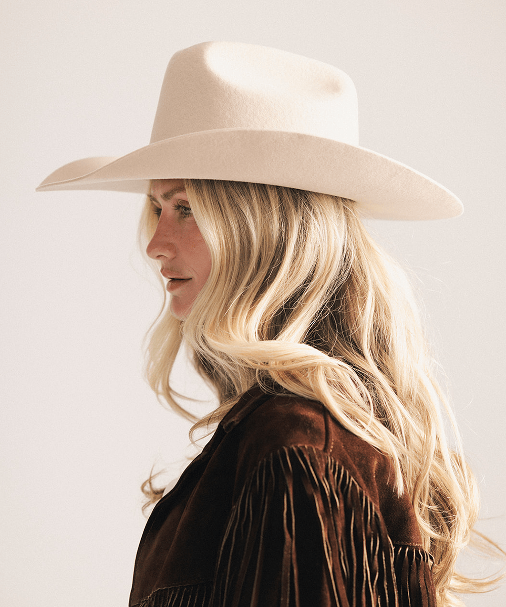 Teddy Cattleman Cowboy Hat in felt with wide brim and classic western cattleman crown